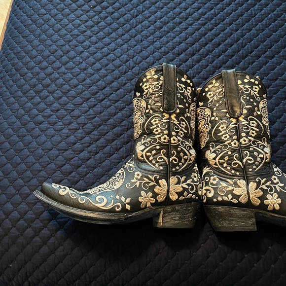 Old Gringo Black and Tan Leather Boots - Picture 5 of 6